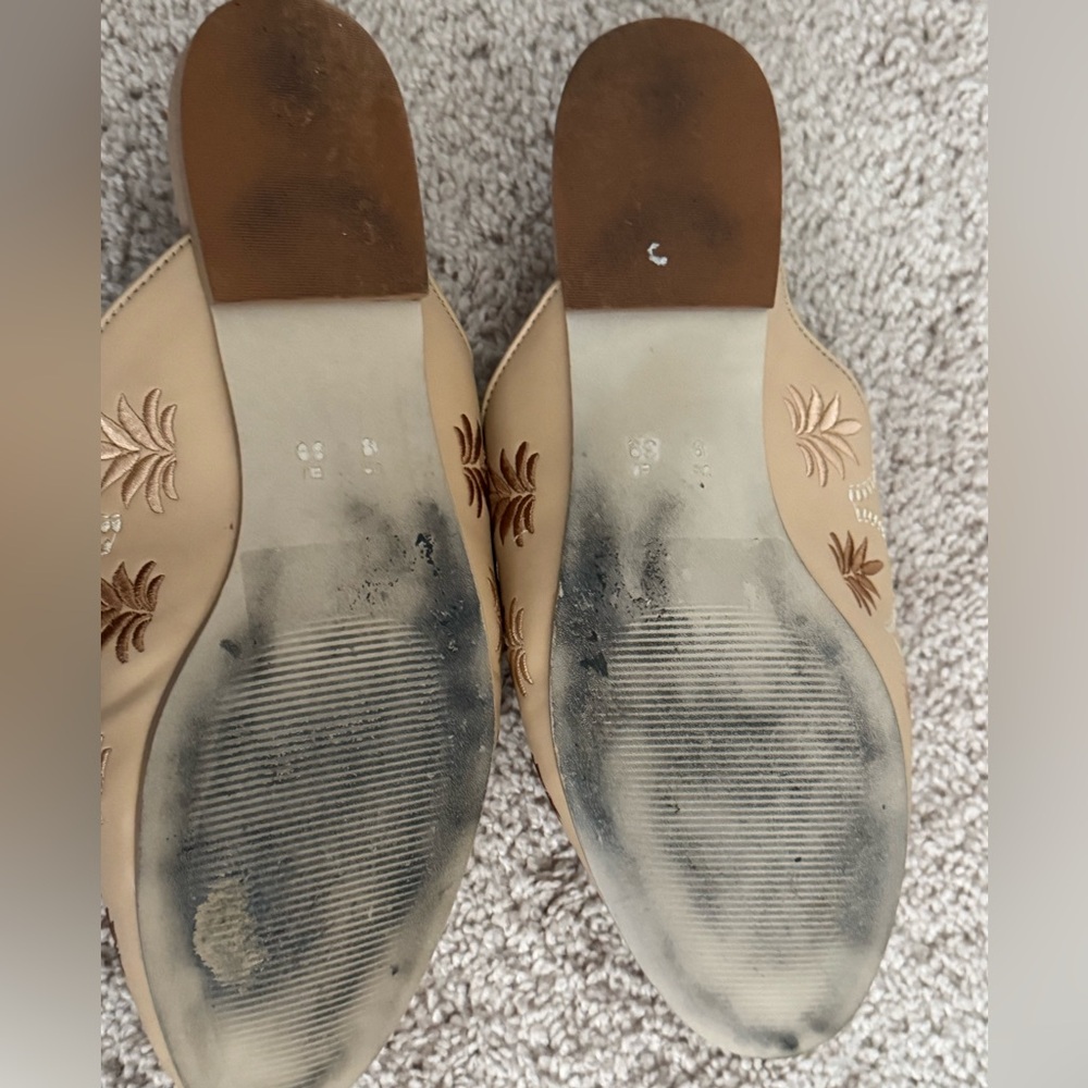 Farm Rio Embroidered Beige Leather Braided Banana Palm Tree Mules Sz 39 / US 8.5 - Picture 3 of 5